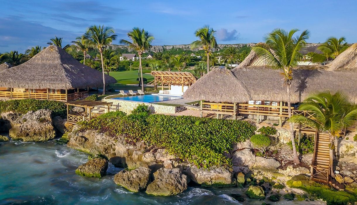 rooms-oceanfront-two-bedroom-bungalow