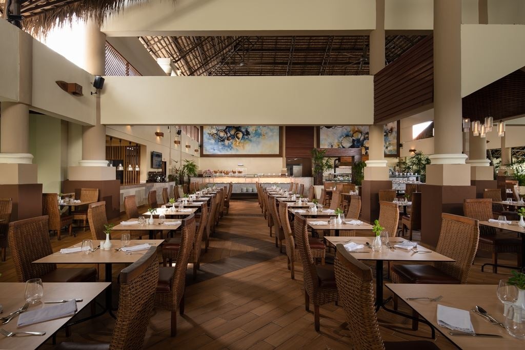 restaurants-open-sea-international-buffet