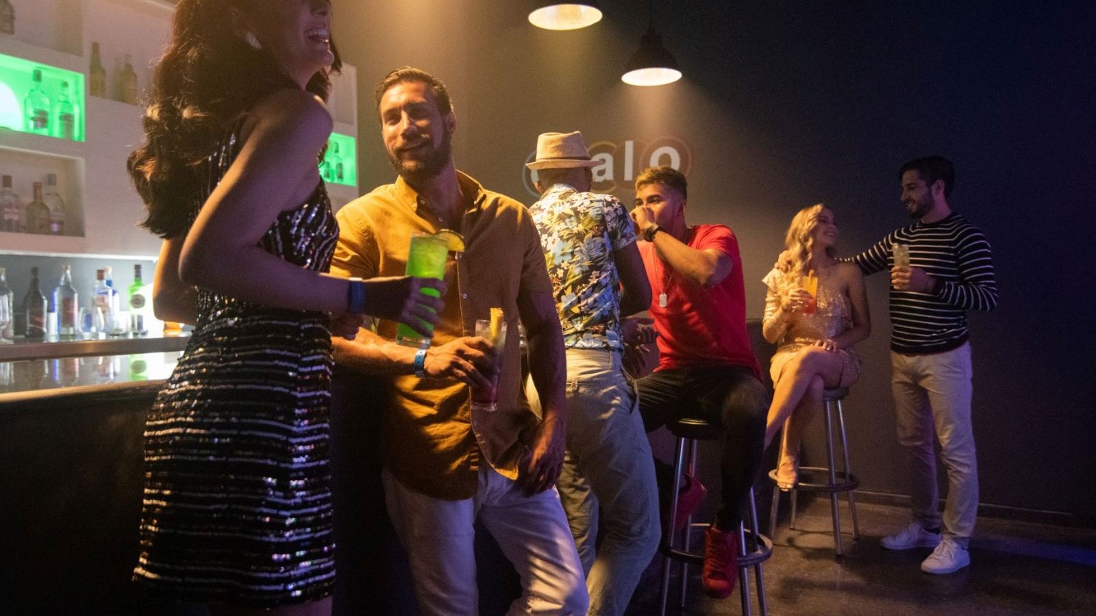 bars-opalo-at-the-disco