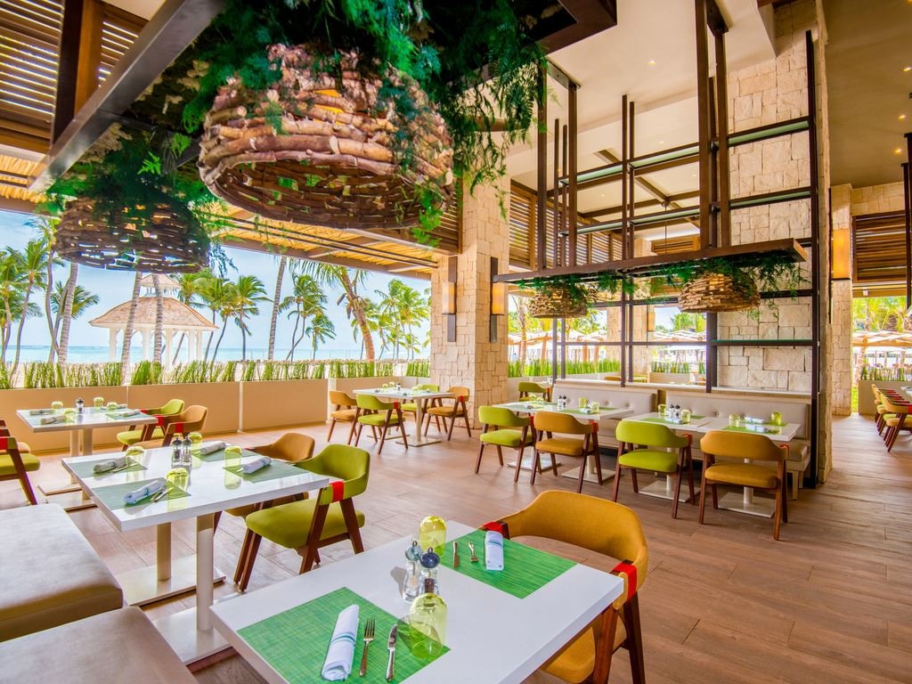 restaurants-the-chinola-club-level-guests-only