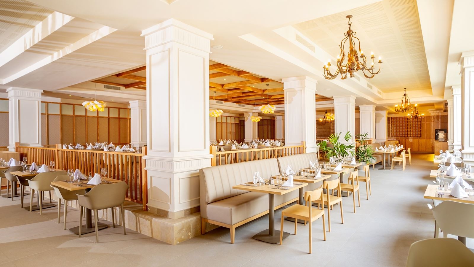 restaurants-nacar-main-restaurant