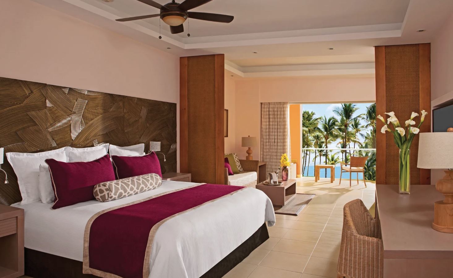 rooms-deluxe-partial-ocean-view-adults-only-18+