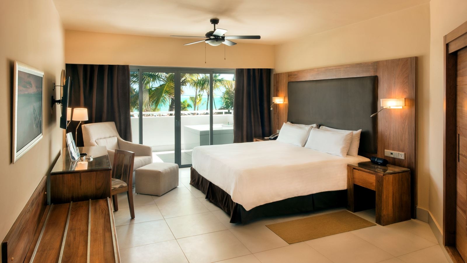 rooms-superior-royal-level