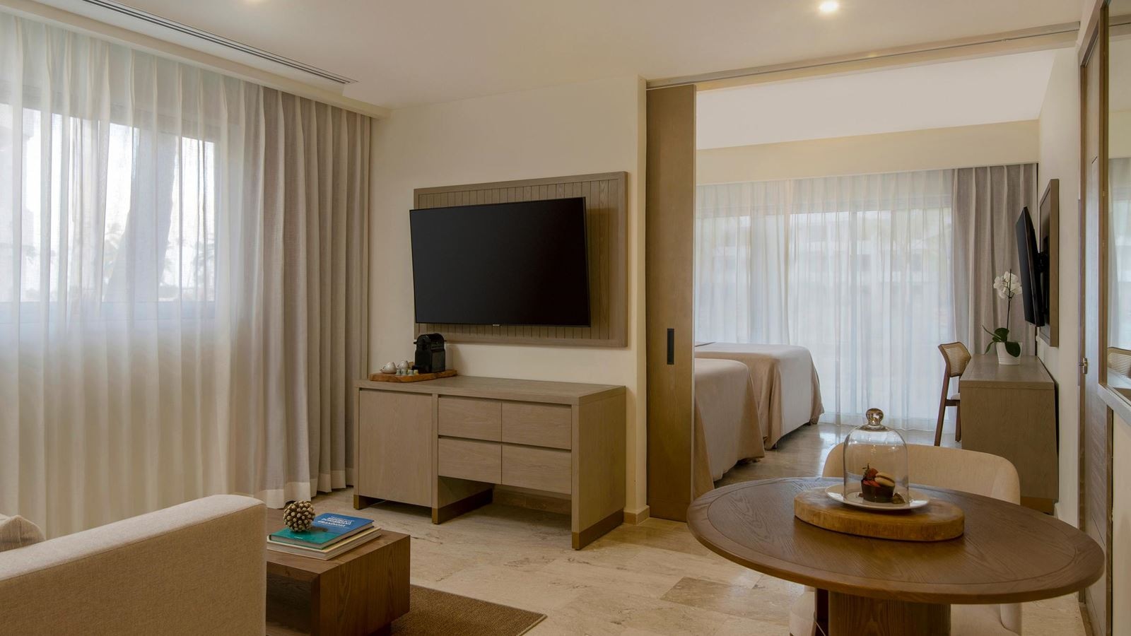 rooms-junior-suite-deluxe