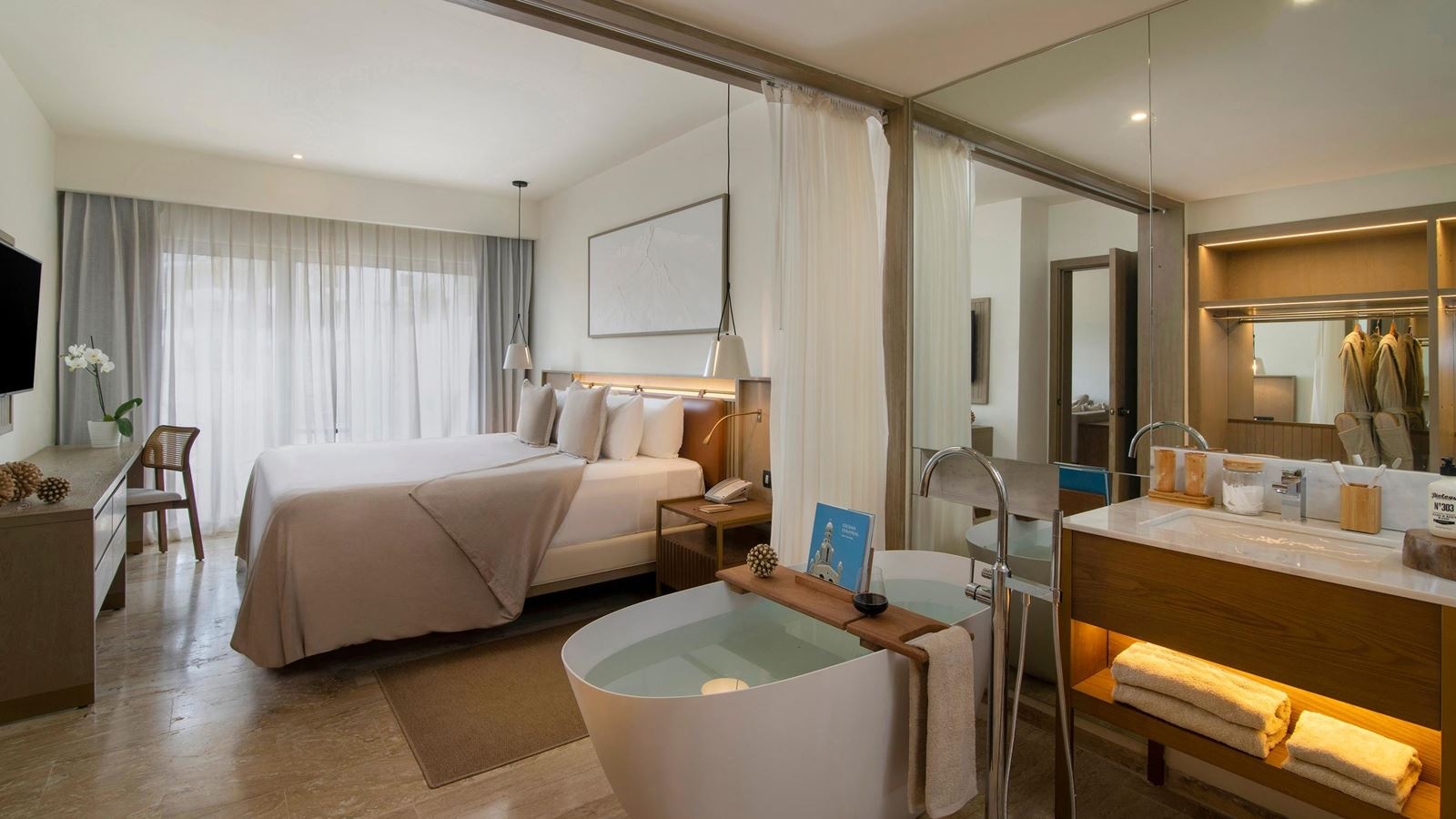 rooms-master-suite-deluxe