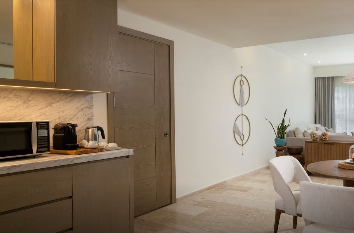 rooms-two-bedroom-master-suite