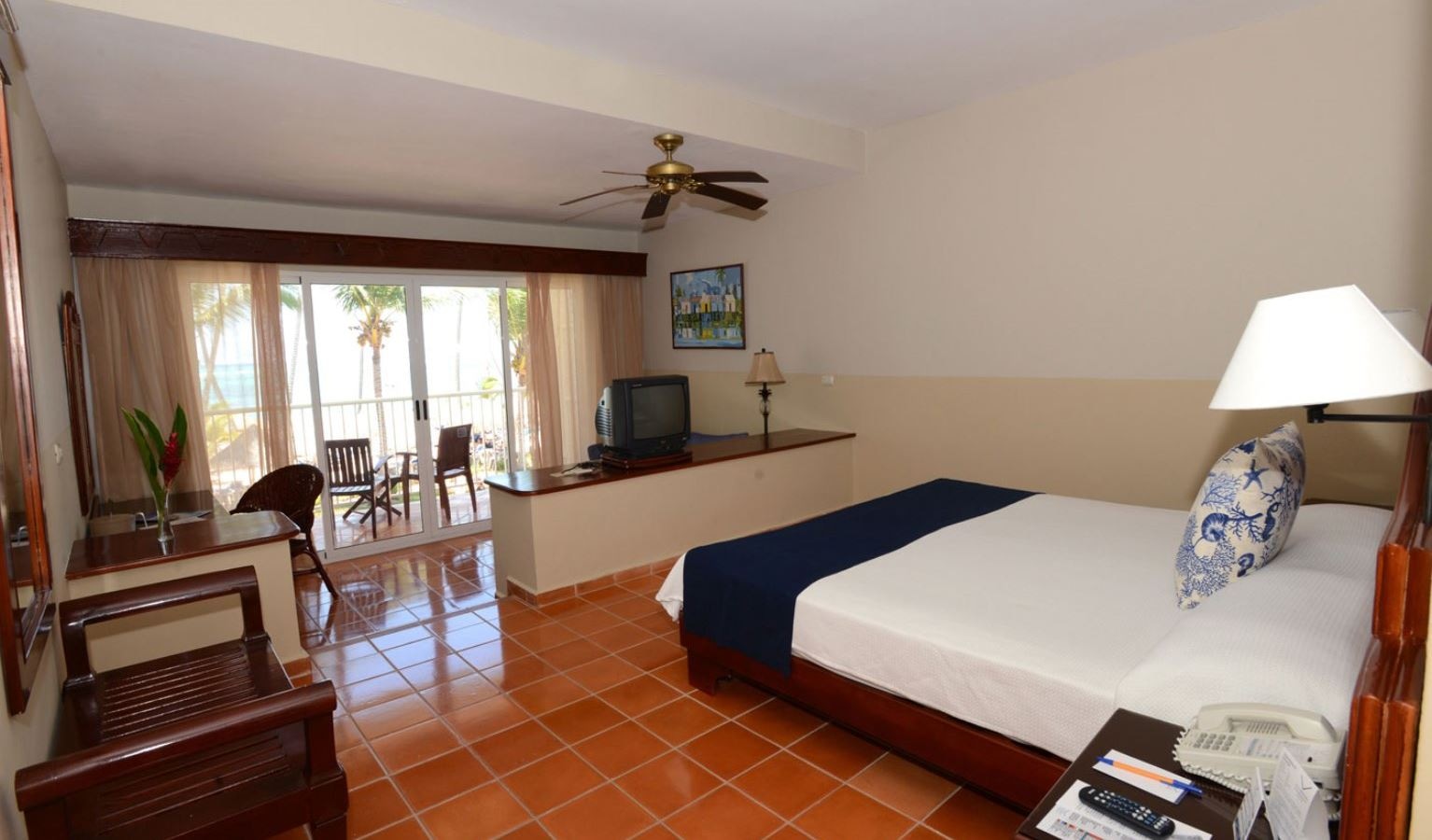 rooms-suite-ocean-front