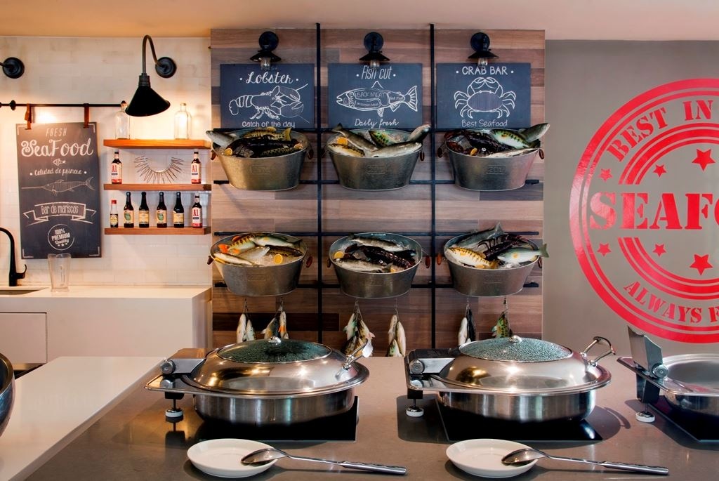 restaurants-m-e-r-c-a-d-o-l-a-s-a-l-m-e-j-a-s