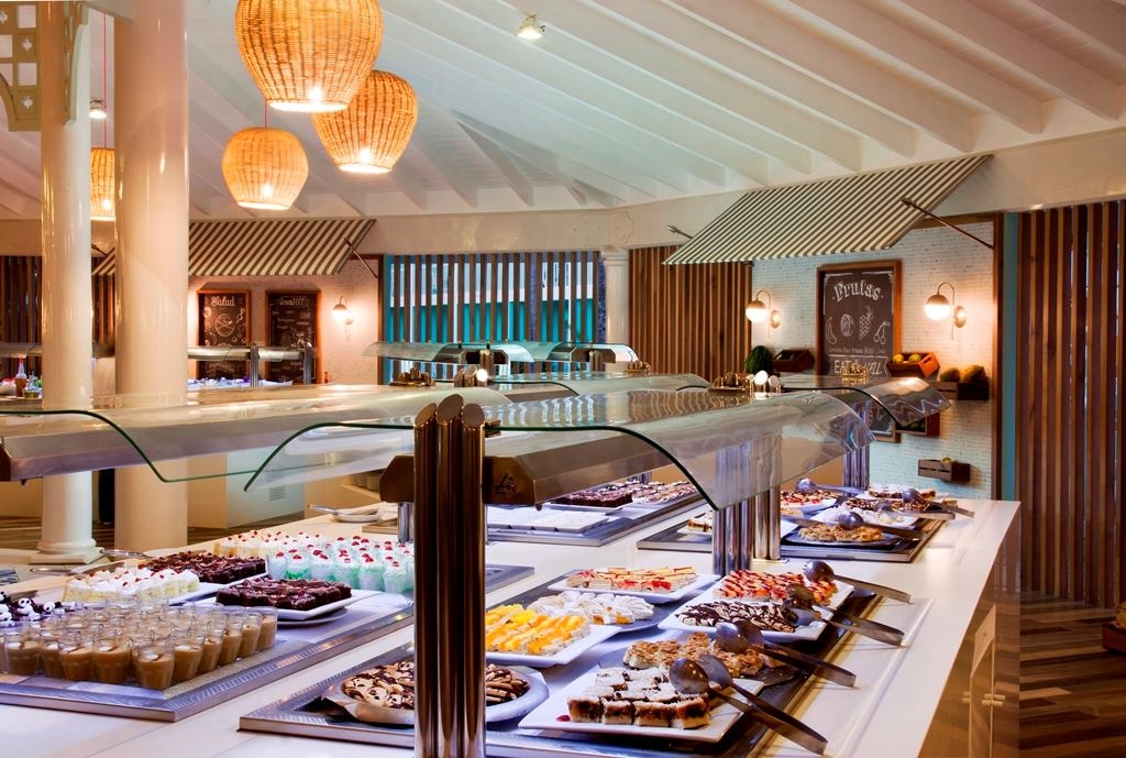 restaurants-m-e-r-c-a-d-o-l-a-s-a-l-m-e-j-a-s