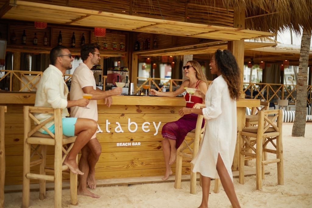 bars-atabey-beach-bar