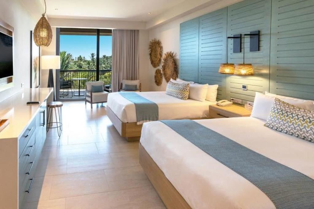 rooms-unique-queen--tropical-junior-suite