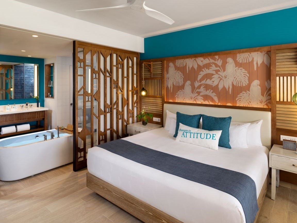 rooms-swim-up-luxury-junior-suite