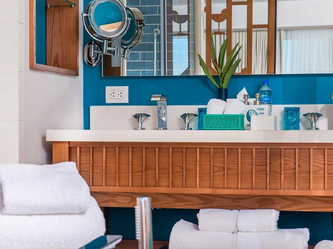 rooms-swim-up-luxury-junior-suite