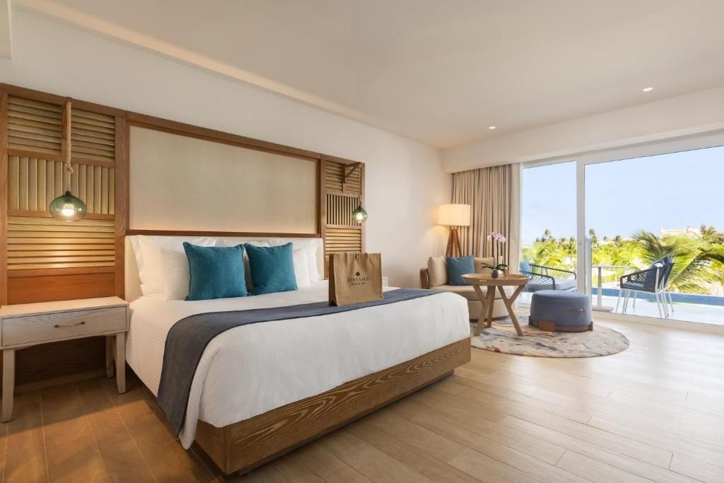 rooms-preferred-club-junior-suite-swimout
