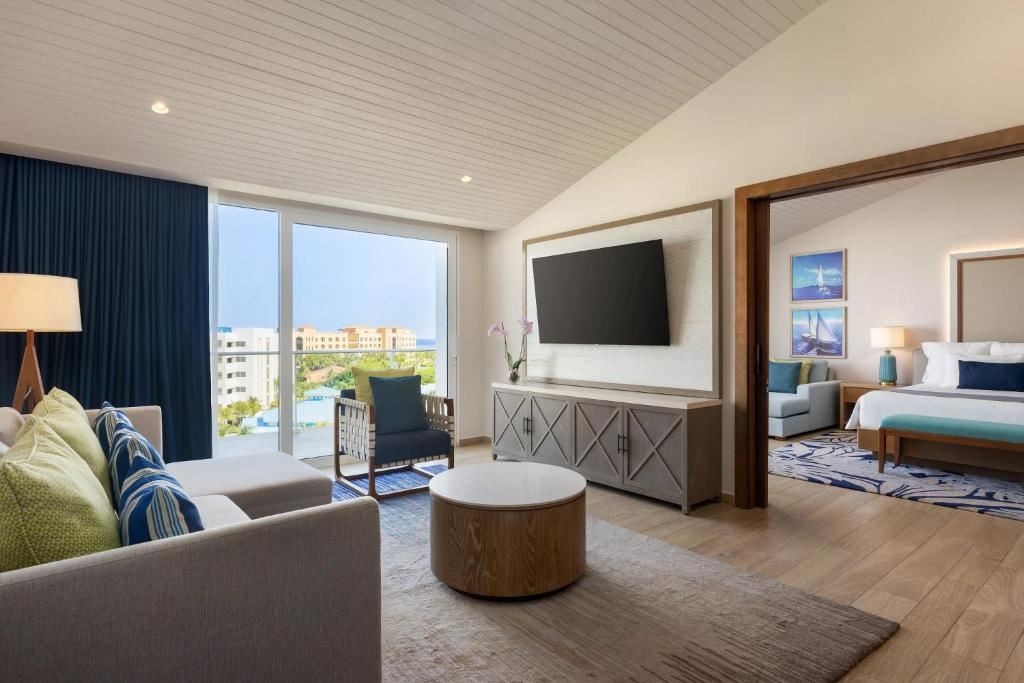 rooms-preferred-club-master-suite-ocean-view