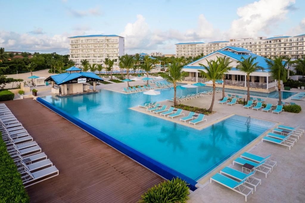 pools-outdoor-pool