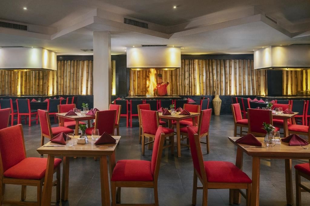 restaurants-restaurants