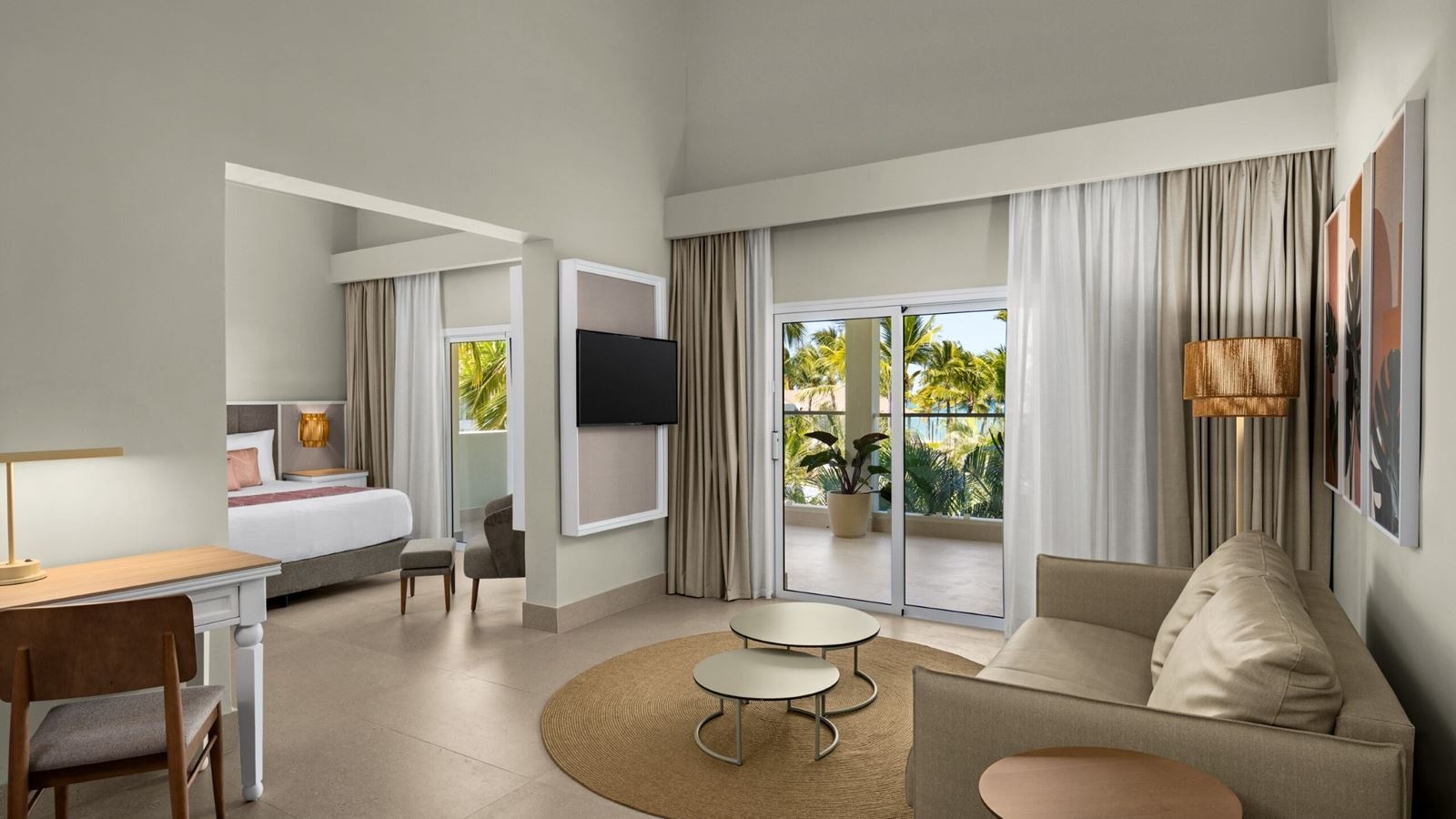 rooms-club-two-bedrooms-suite-tropical-or-partial-ocean-view