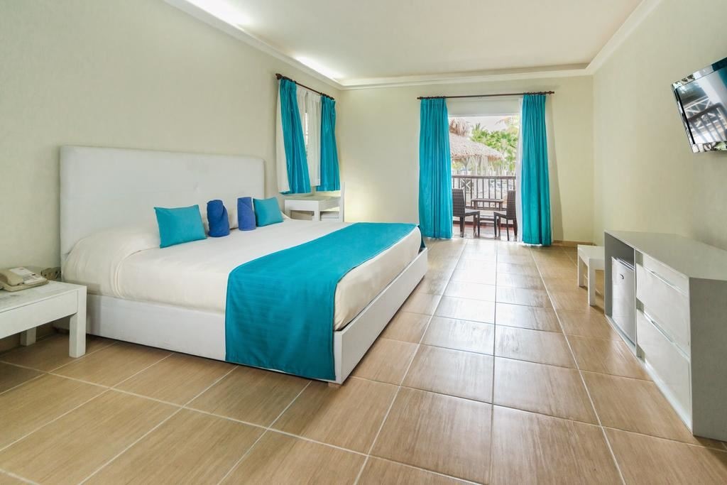 rooms-standard-garden-side