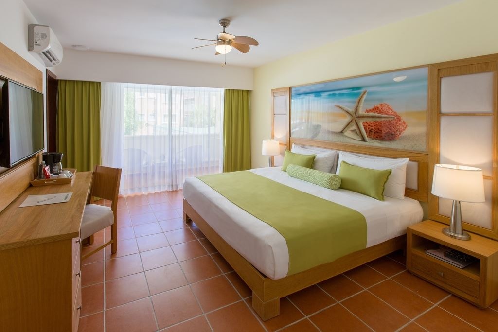 rooms-superior-room