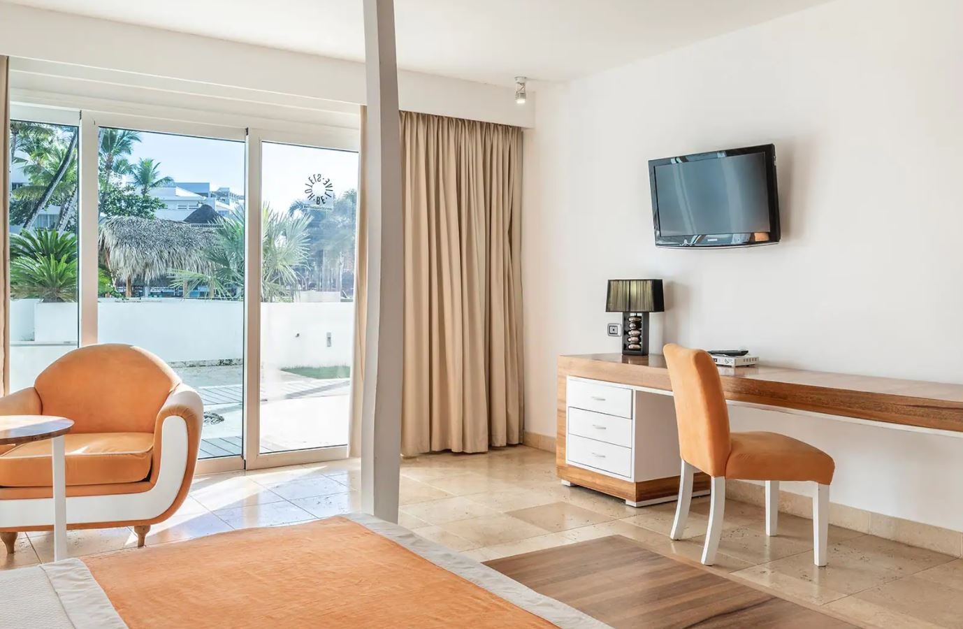 rooms-deluxe-hamaca-suites