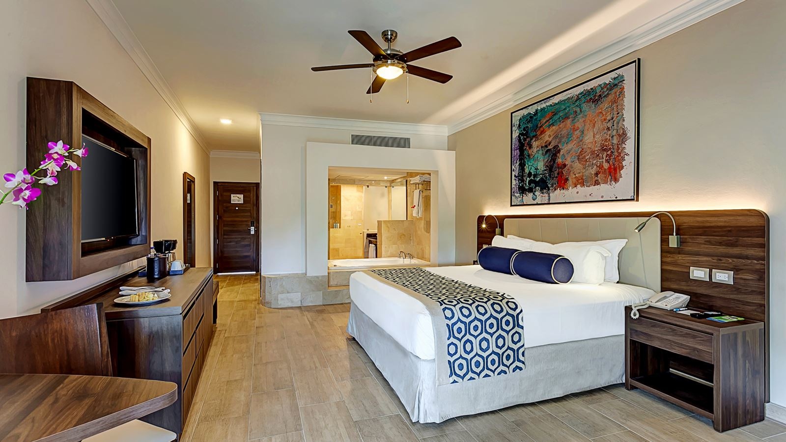 rooms-luxury-jacuzzi-junior-suite-diamond-club