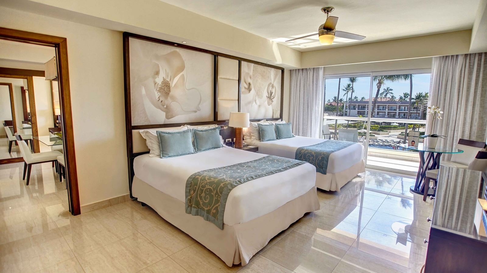 rooms-luxury-presidental-jacuzzi-two-bedroom--suite-diamond-club
