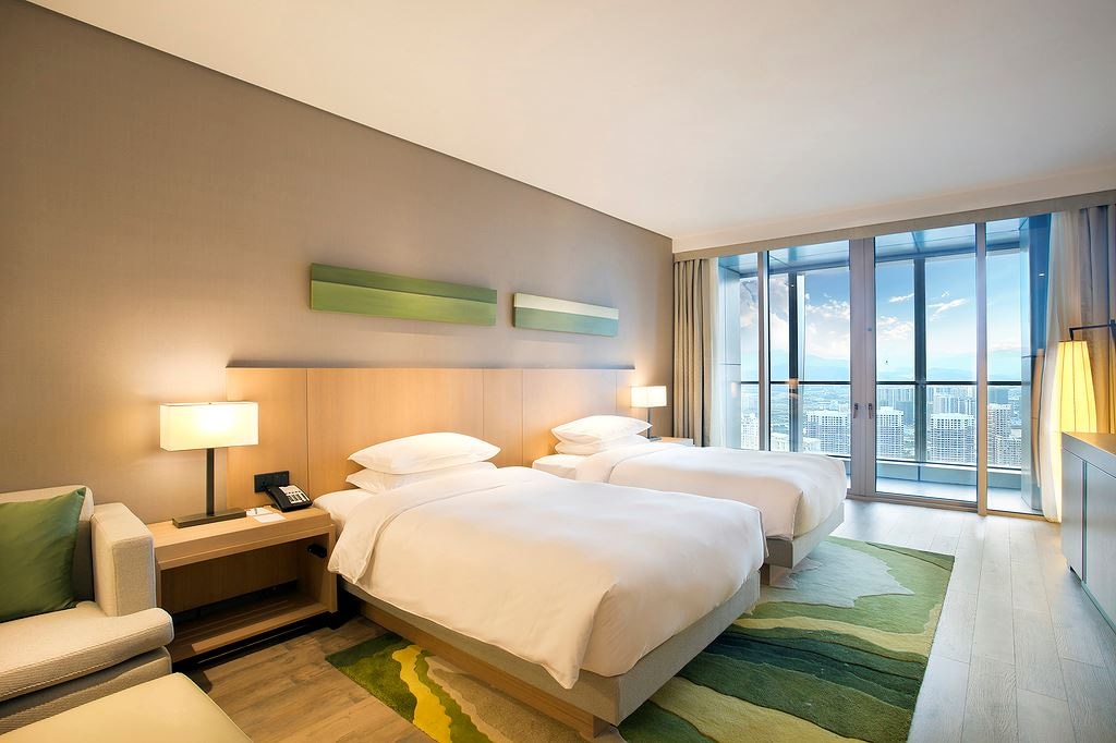 rooms-twin-bed-room-with-sofa-bed