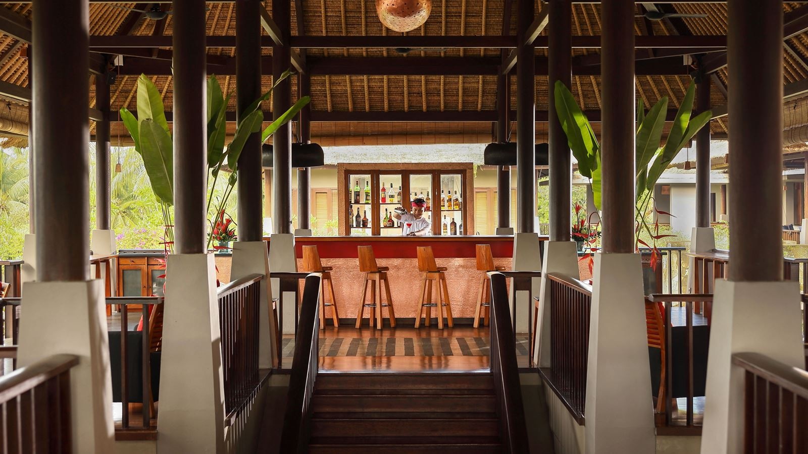 restaurants-tree-bar