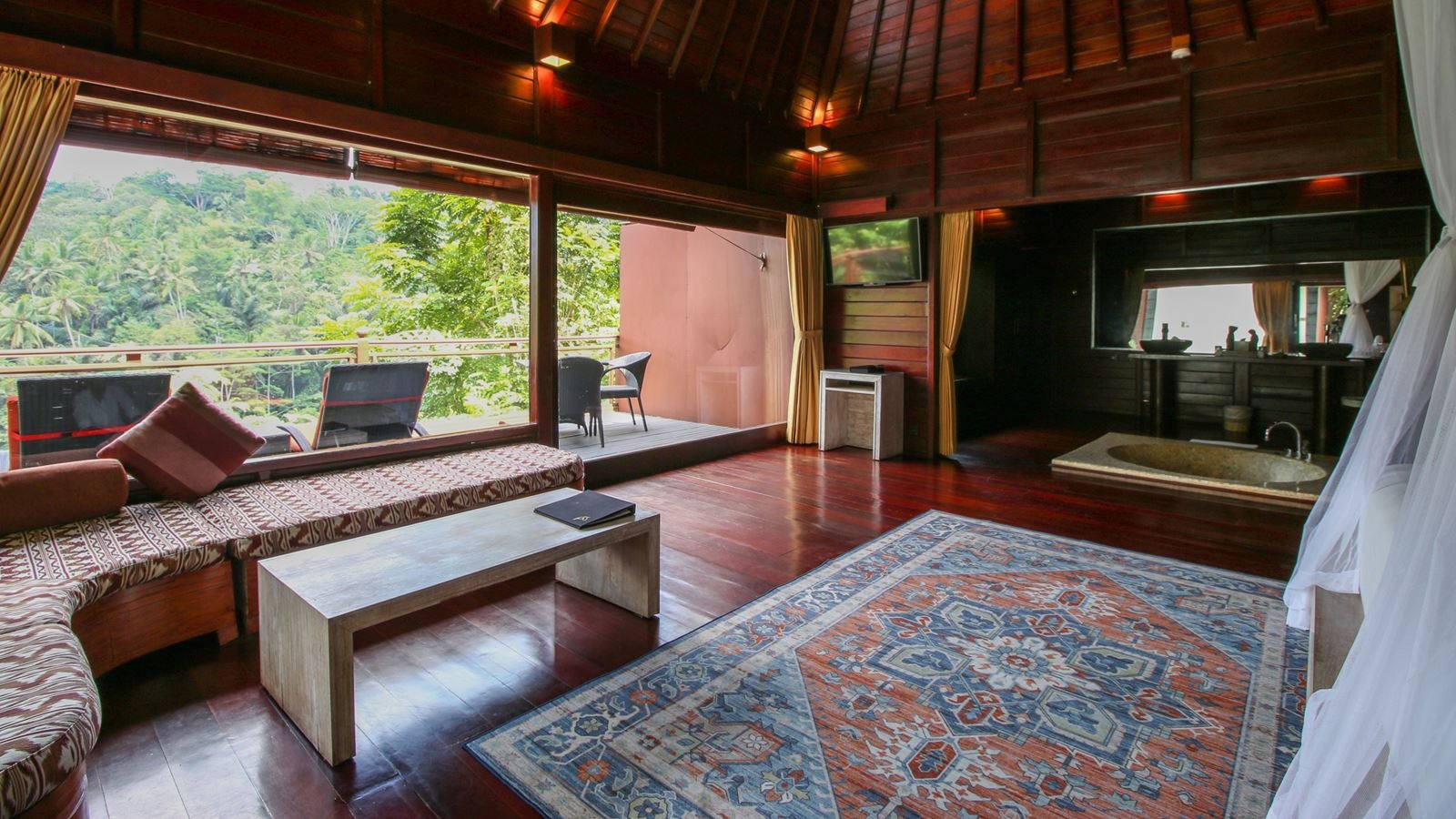 rooms-river-front-pool-villa