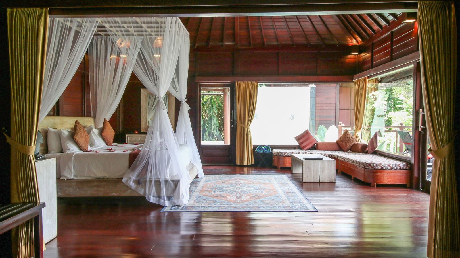 rooms-river-front-pool-villa