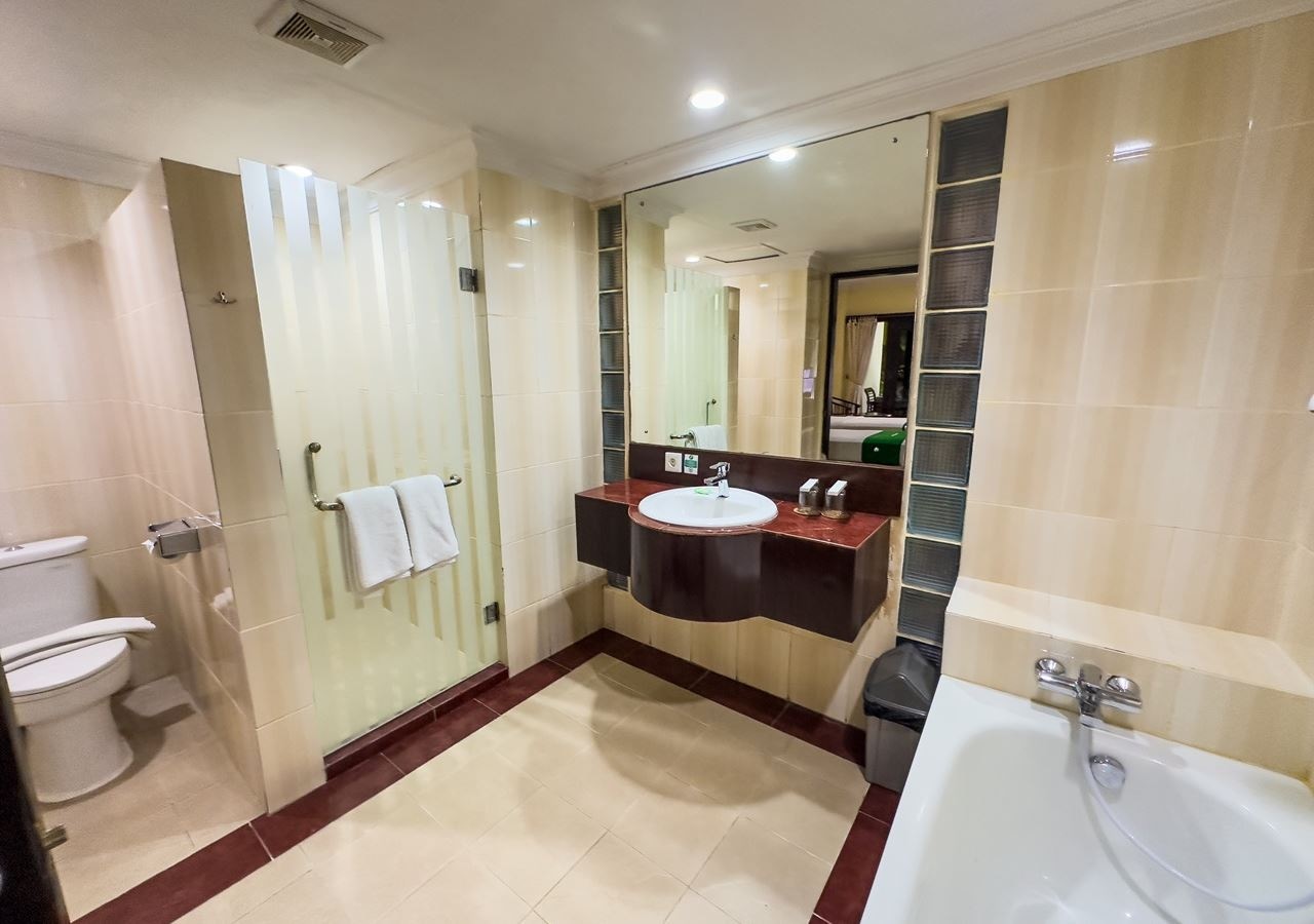 rooms-deluxe-pool-access