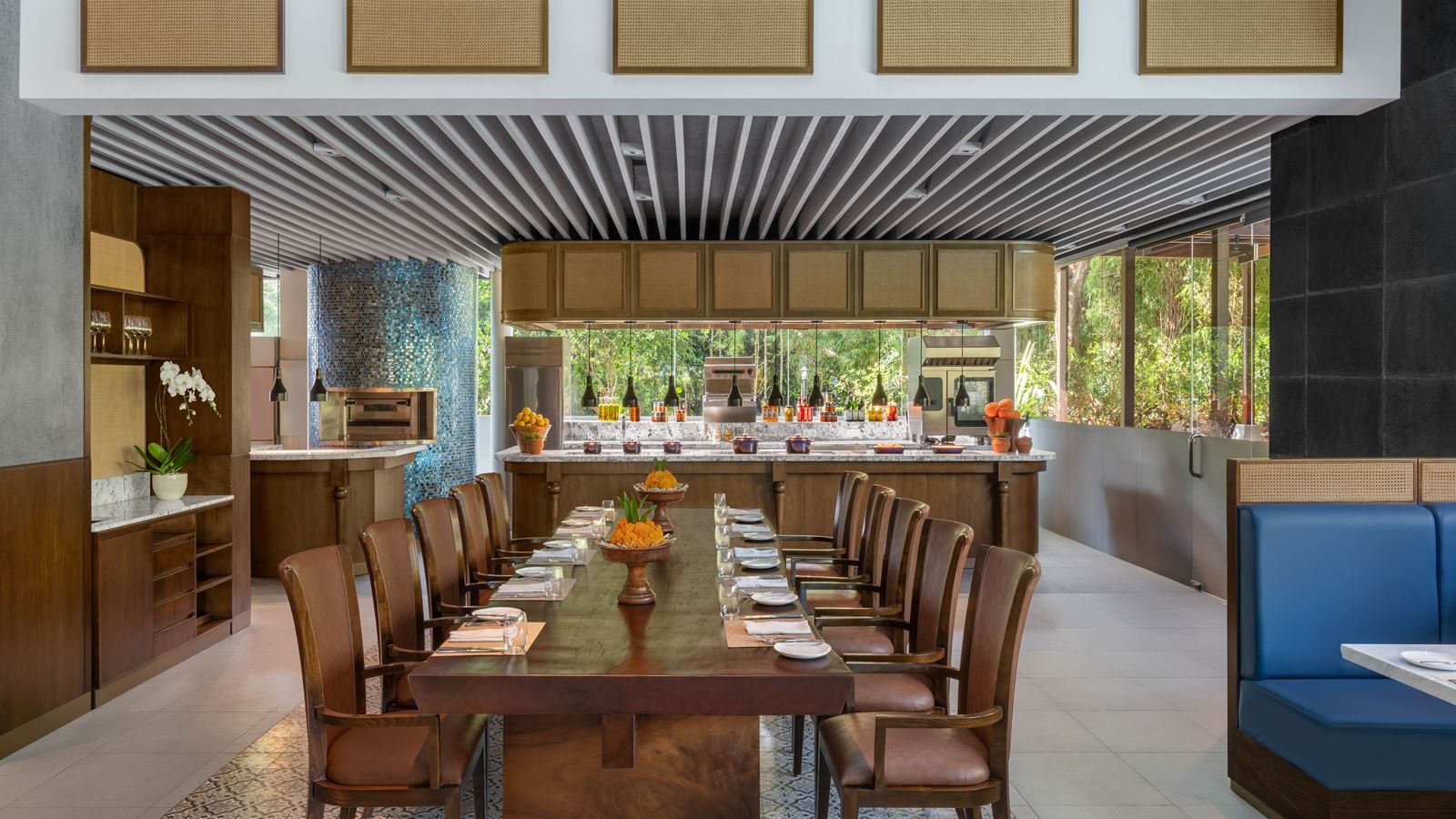 restaurants-banyubiru-restaurant