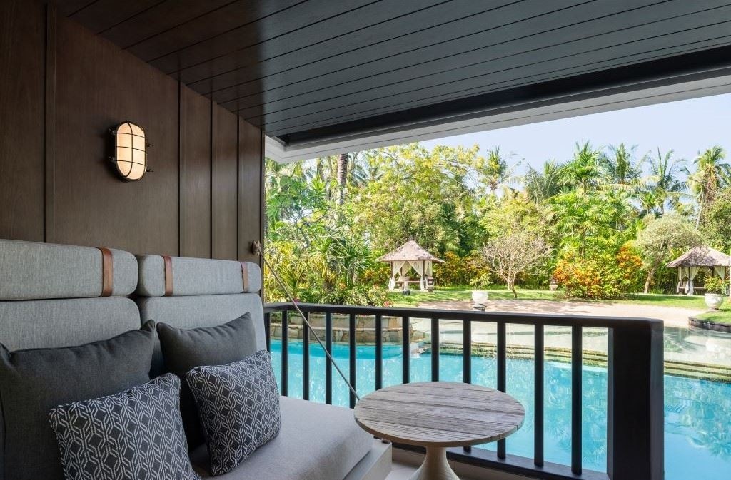 rooms-deluxe-lagoon-view