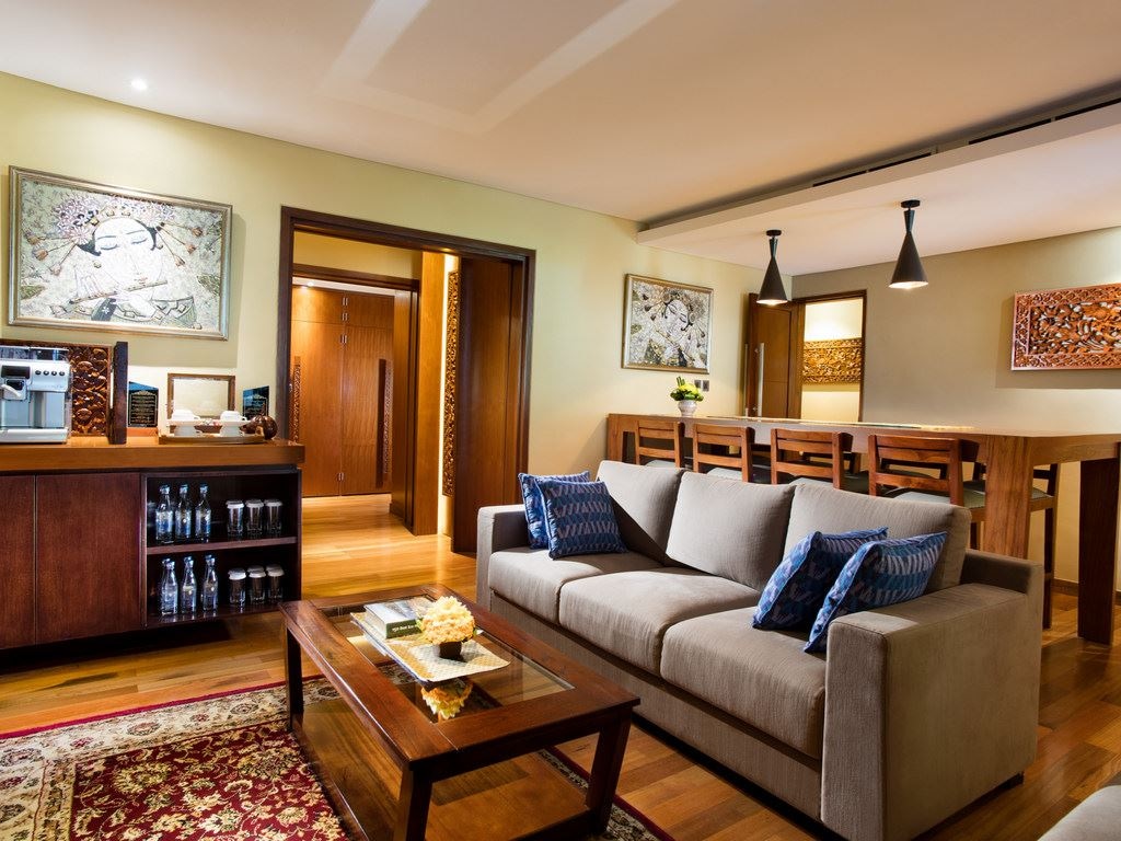 restaurants-club-lounge