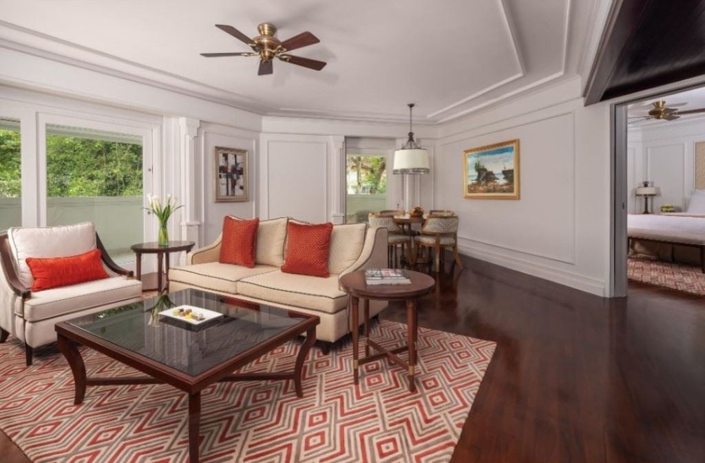 rooms-one-bedroom-suite-club-lounge-access