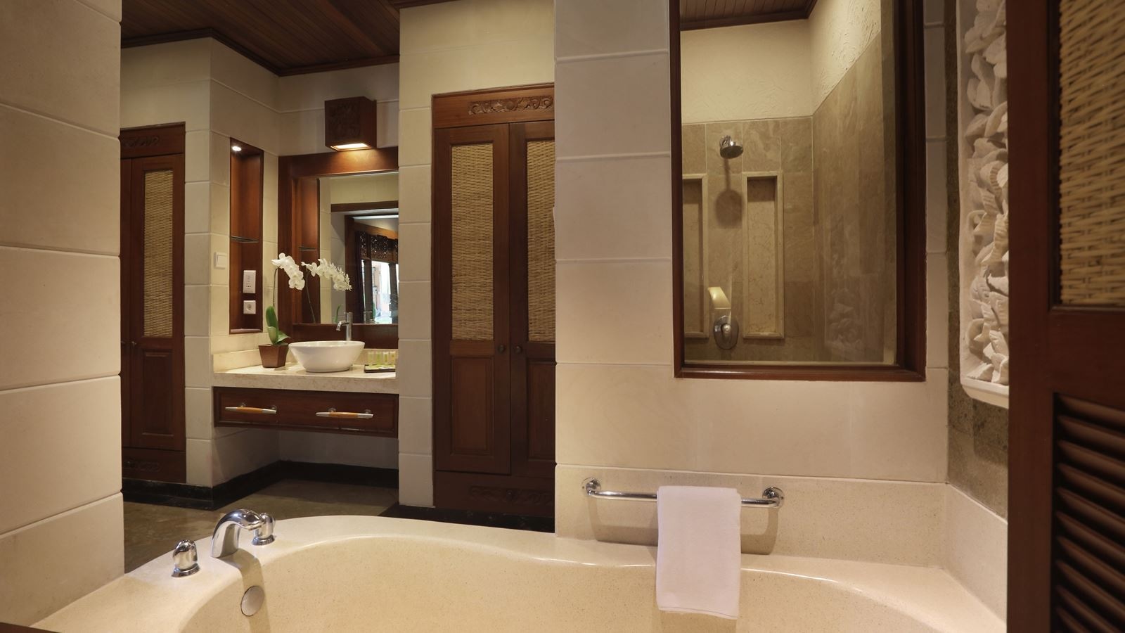 rooms-deluxe-bungalow-room