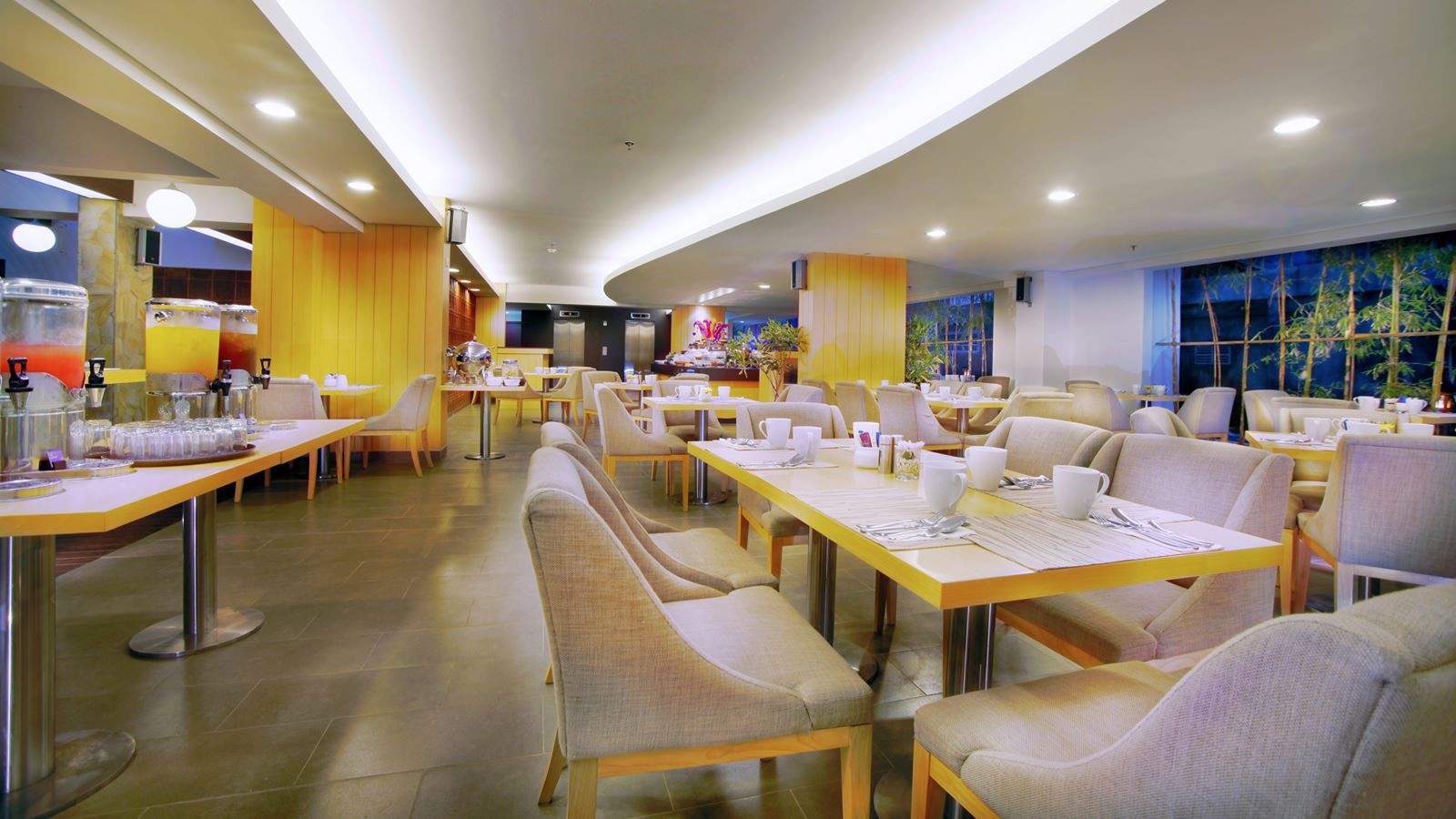 restaurants-basil-restaurant