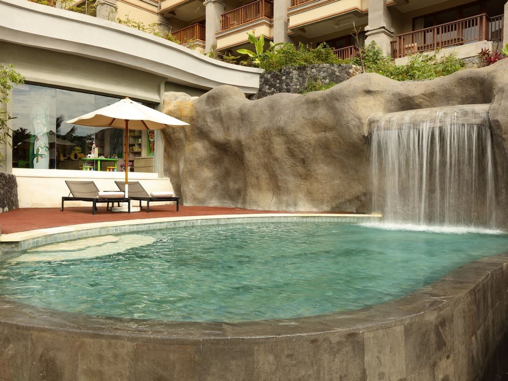 pools-outdoor-childrens-pool