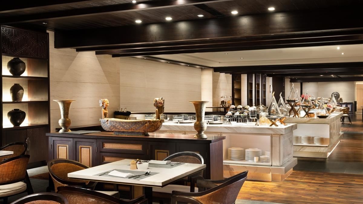 restaurants-cliff-lounge