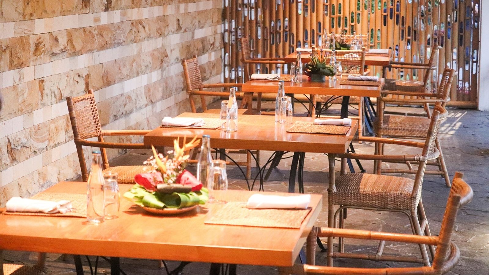 restaurants-lada-resto