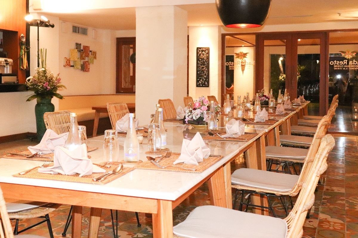 restaurants-lada-resto