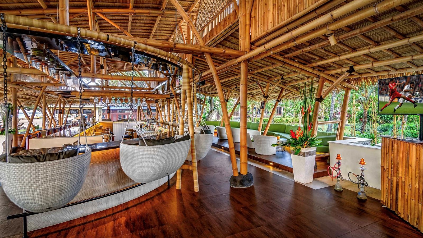 restaurants-bamboo-beach-bar--lounge