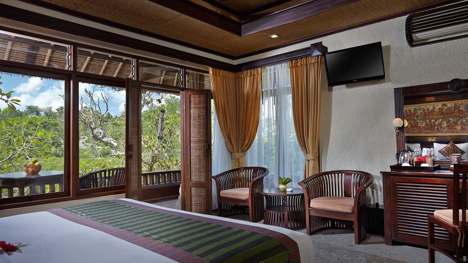 rooms-premier-raja-room