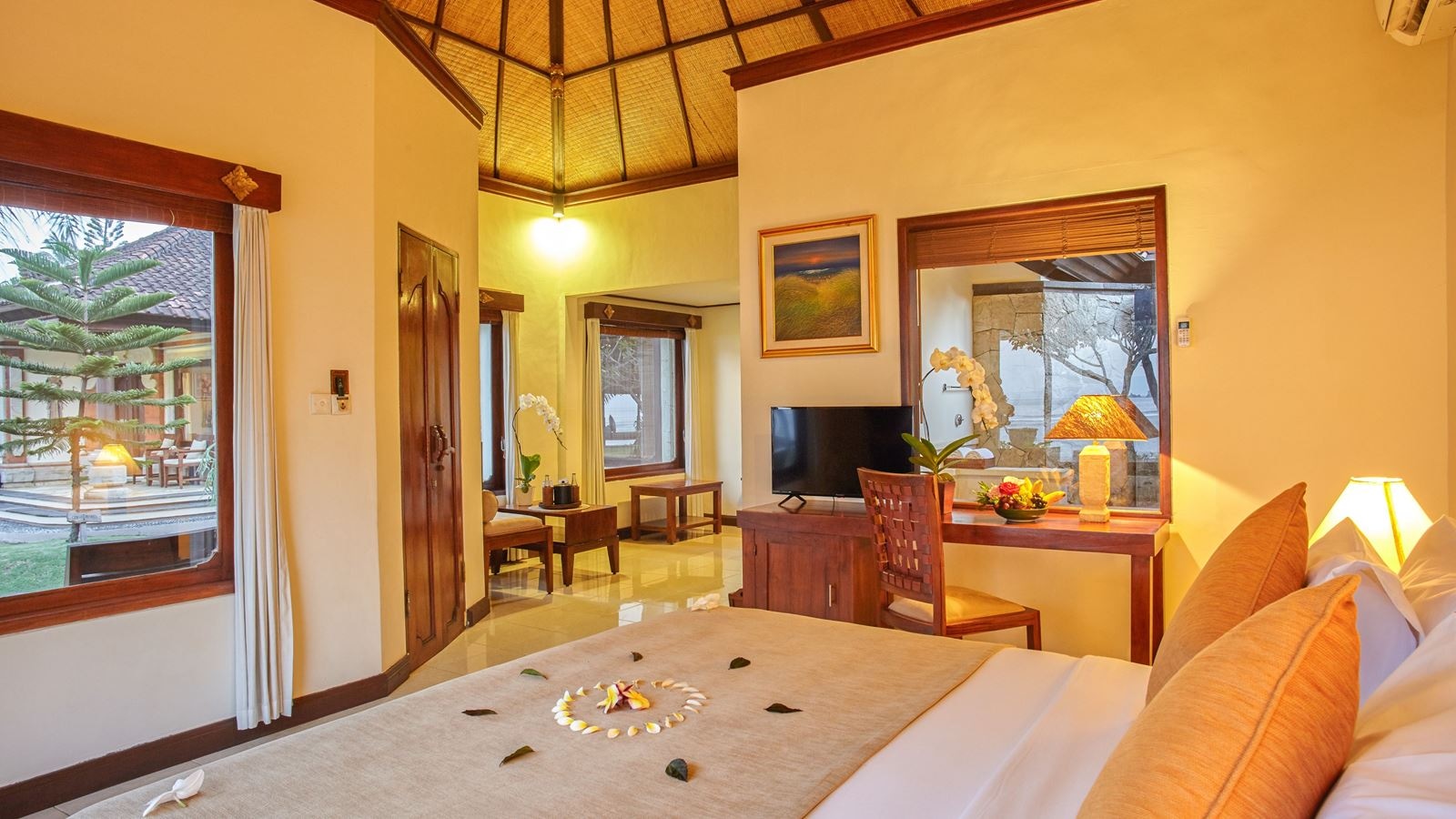 rooms-deluxe-sea-view