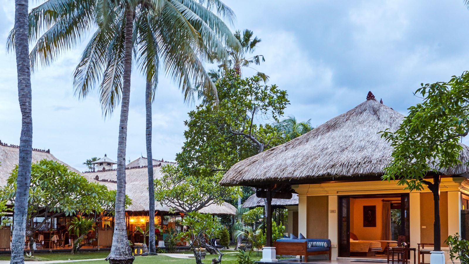 rooms-deluxe-ocan-view-villa