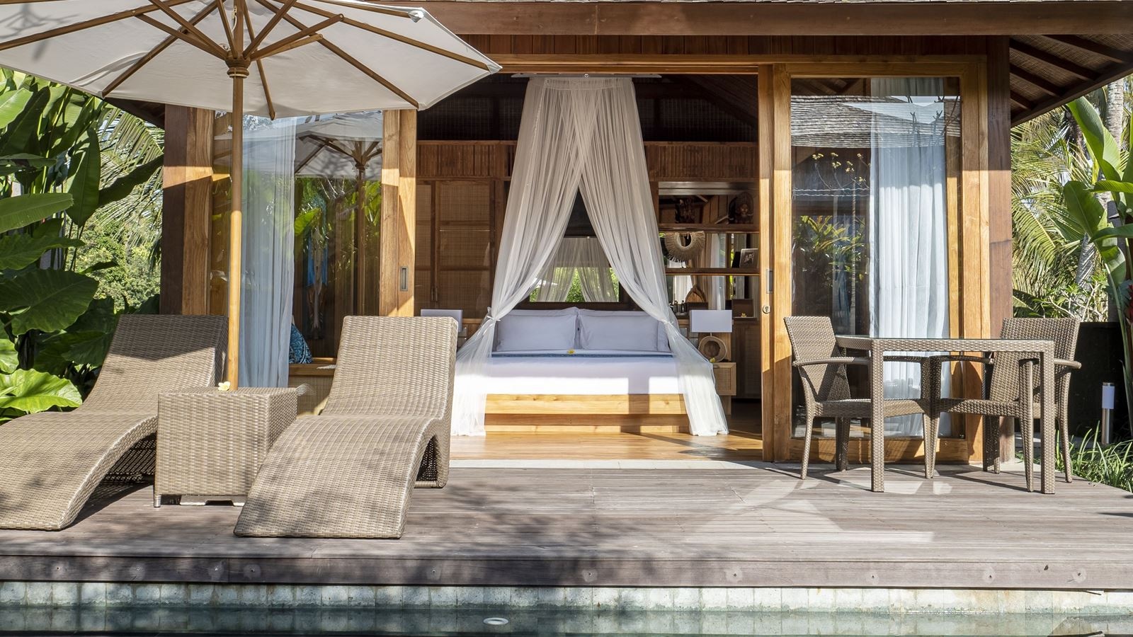 rooms-one-bedroom-pool-villa