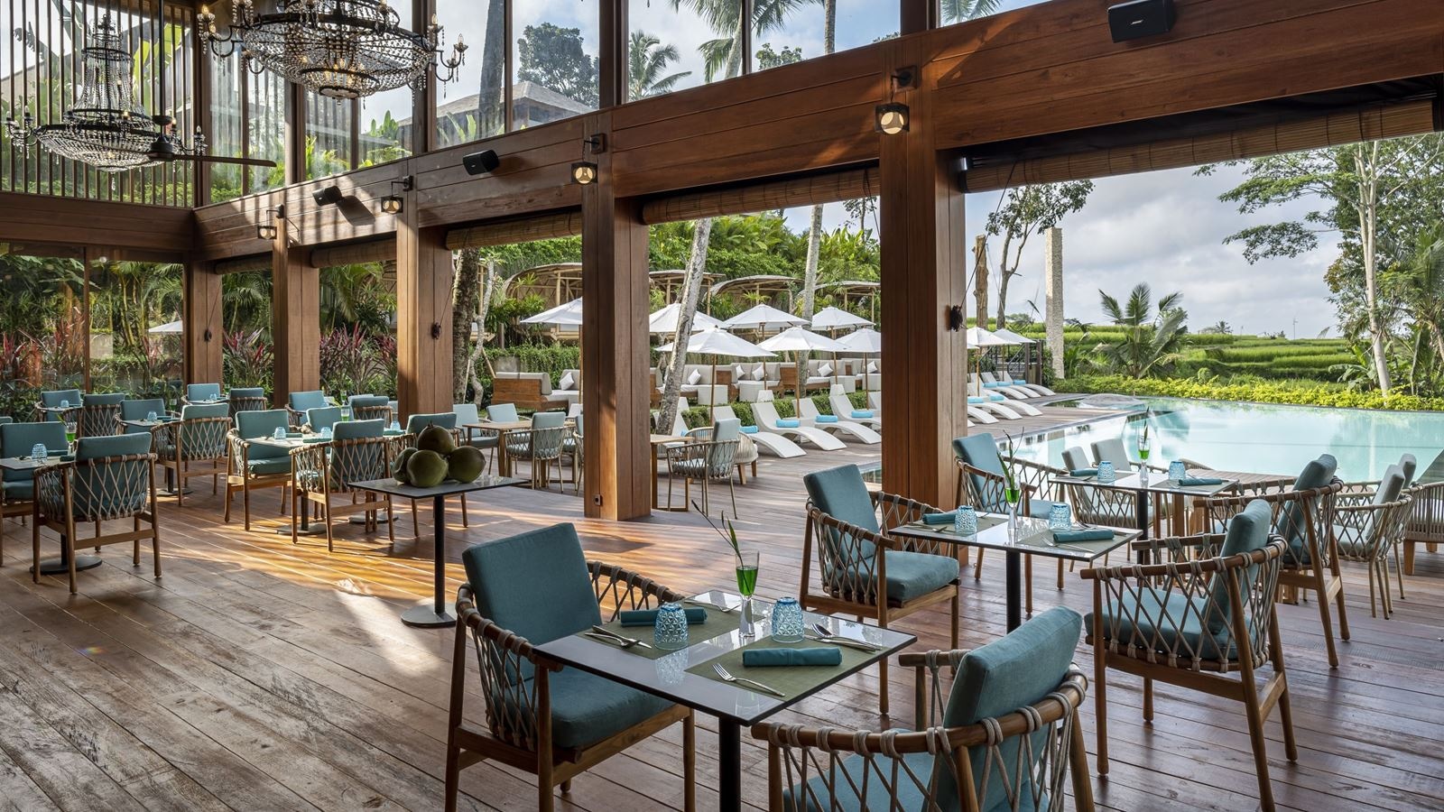 restaurants-kelapa-pool-and-bar-restaurant