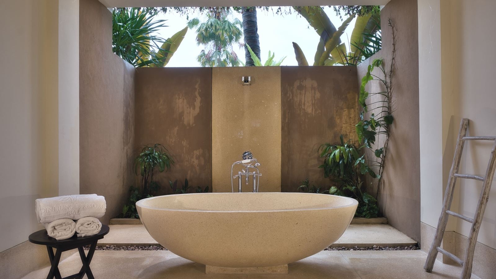 rooms-villa-suites-garden-view