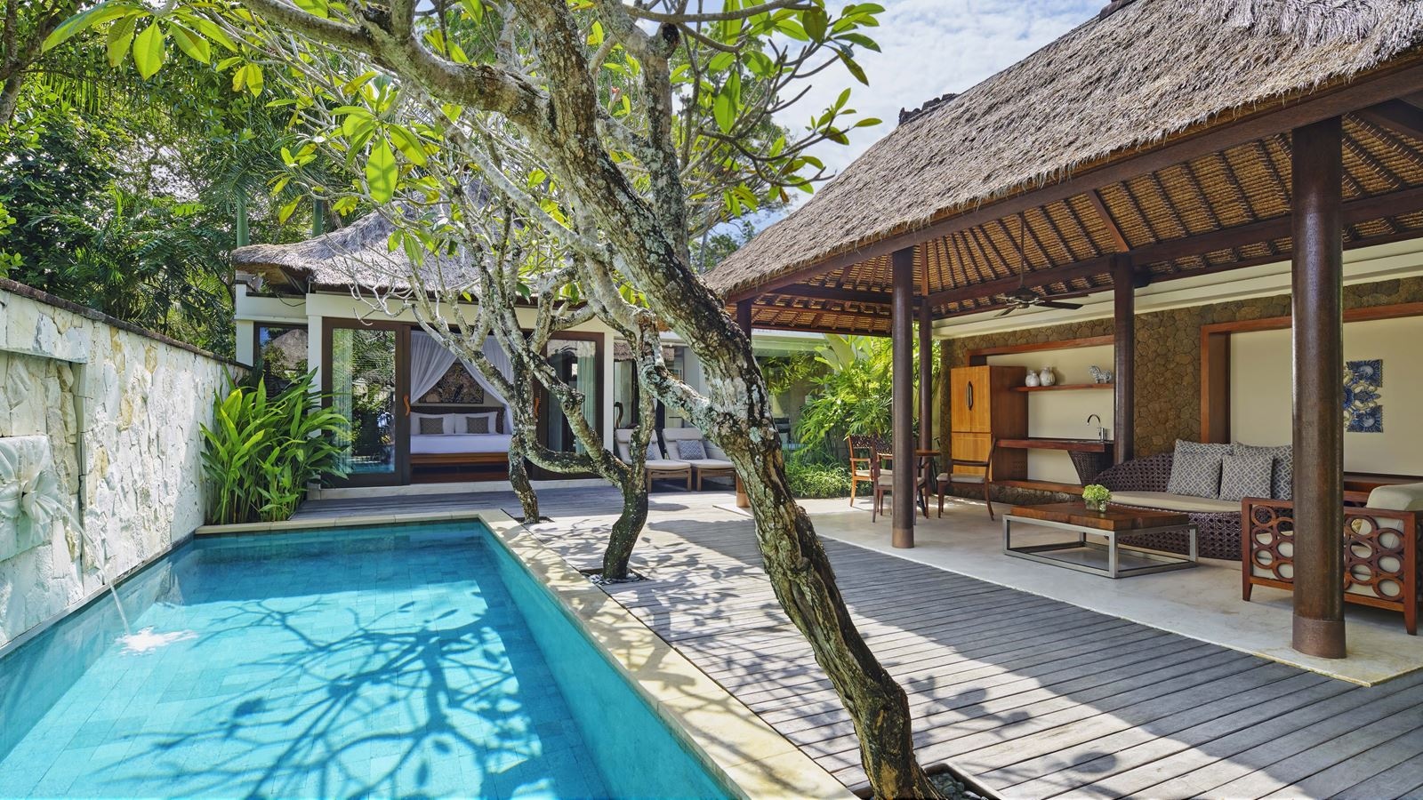 rooms-one-bedroom-pool-villa